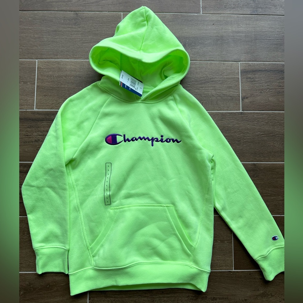 Champion Girls Signature Fleece Logo Hoodie. New With Tags